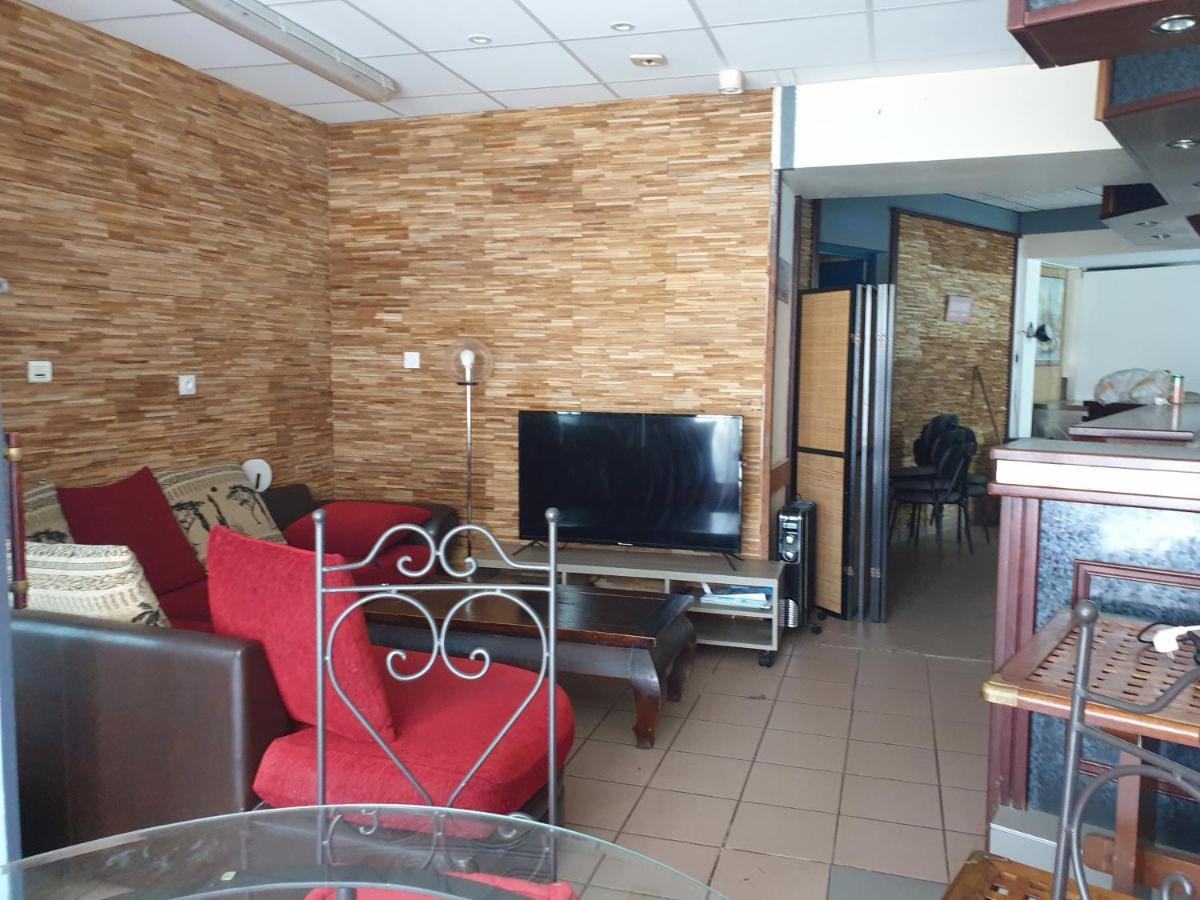 Ty Keramor Hopital-Camfrout Kültér fotó